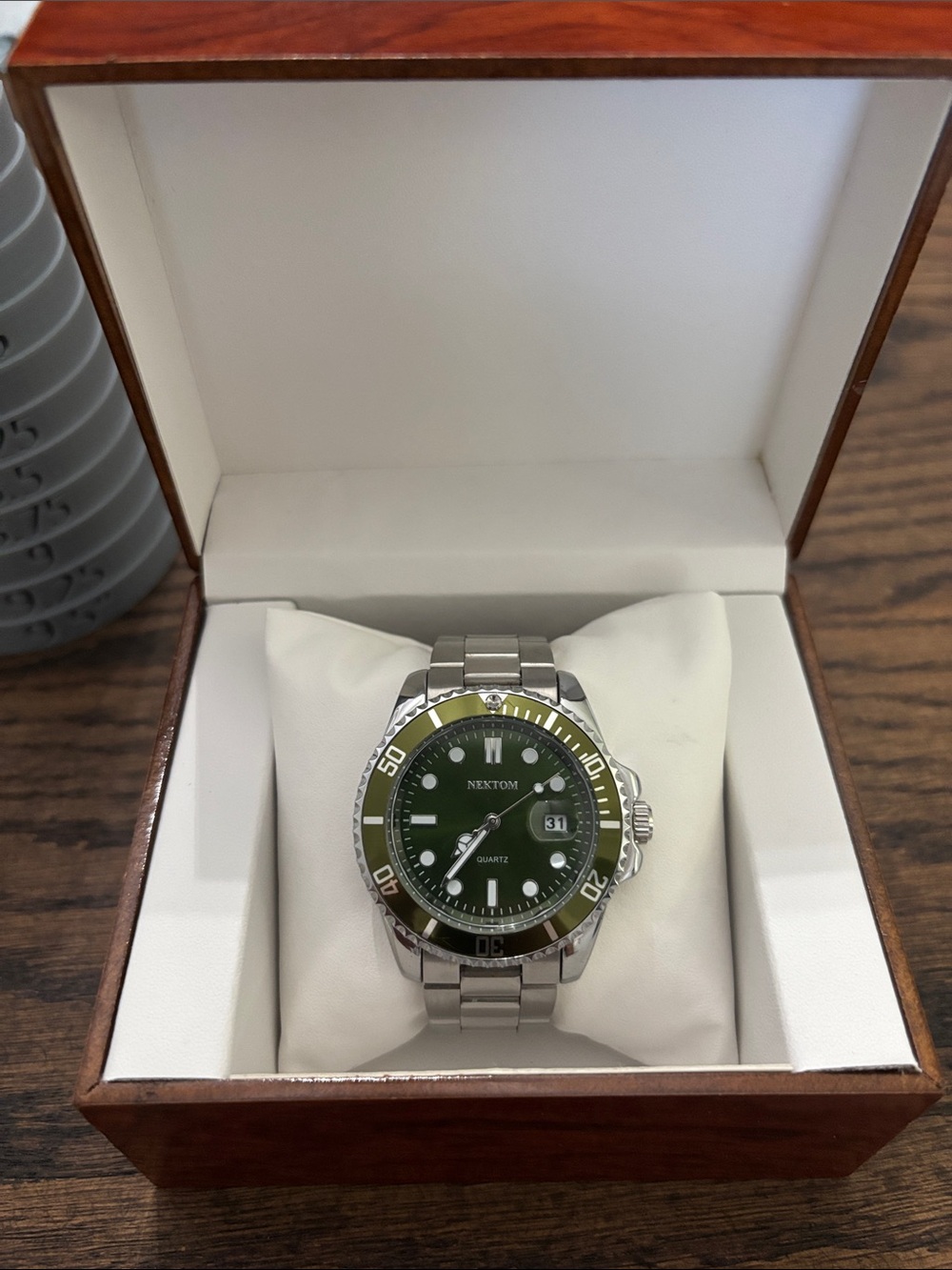 Nektom Men’s Stainless Steel Watch with Green Dial and Bezel